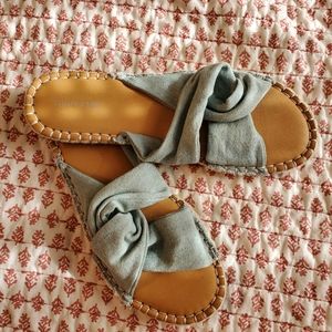 Maurices size 9 denim knot sandals